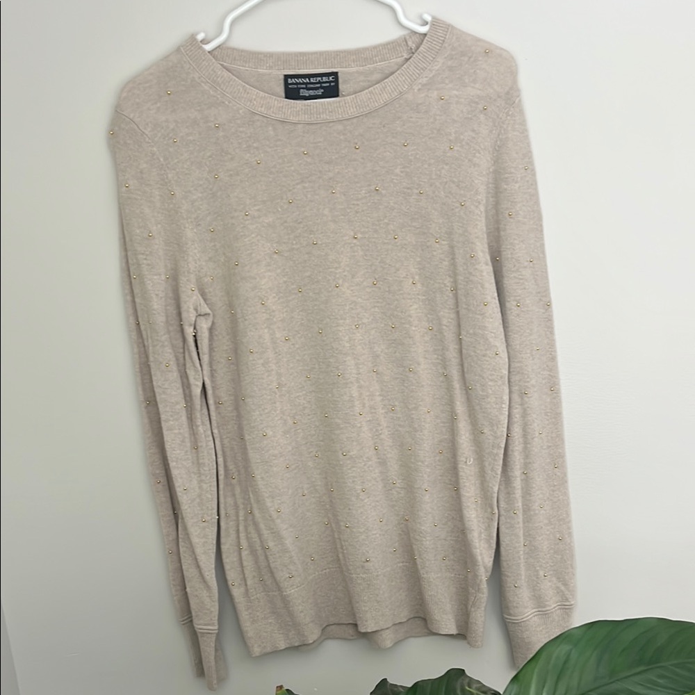 Banana Republic Gray Sweater with Gold Accents